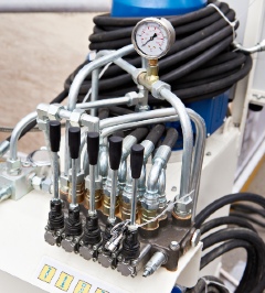 control valves hydraulic machinery image